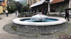 Obnovljena podoba fontane na ulici Sallaumines 1